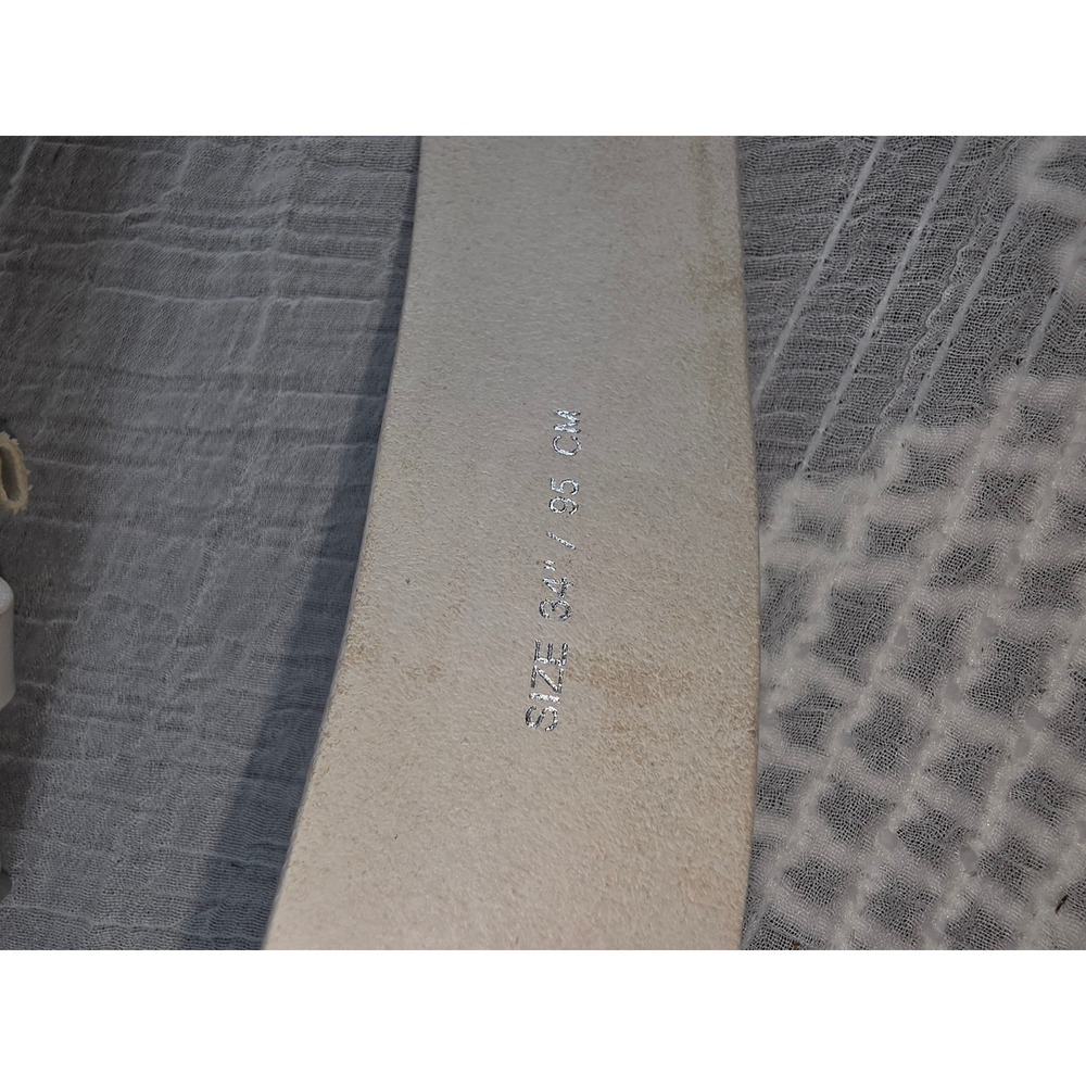J.Lindeberg Mens White Leather Bridge Logo Buckle Belt Size 34 Made in Italy - Picture 3 of 7